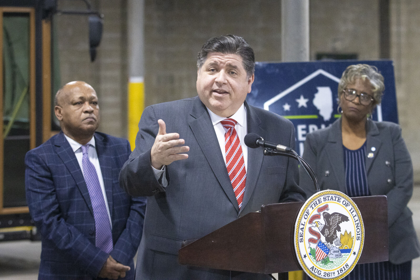 012523-illinois-transit_01.JPG
